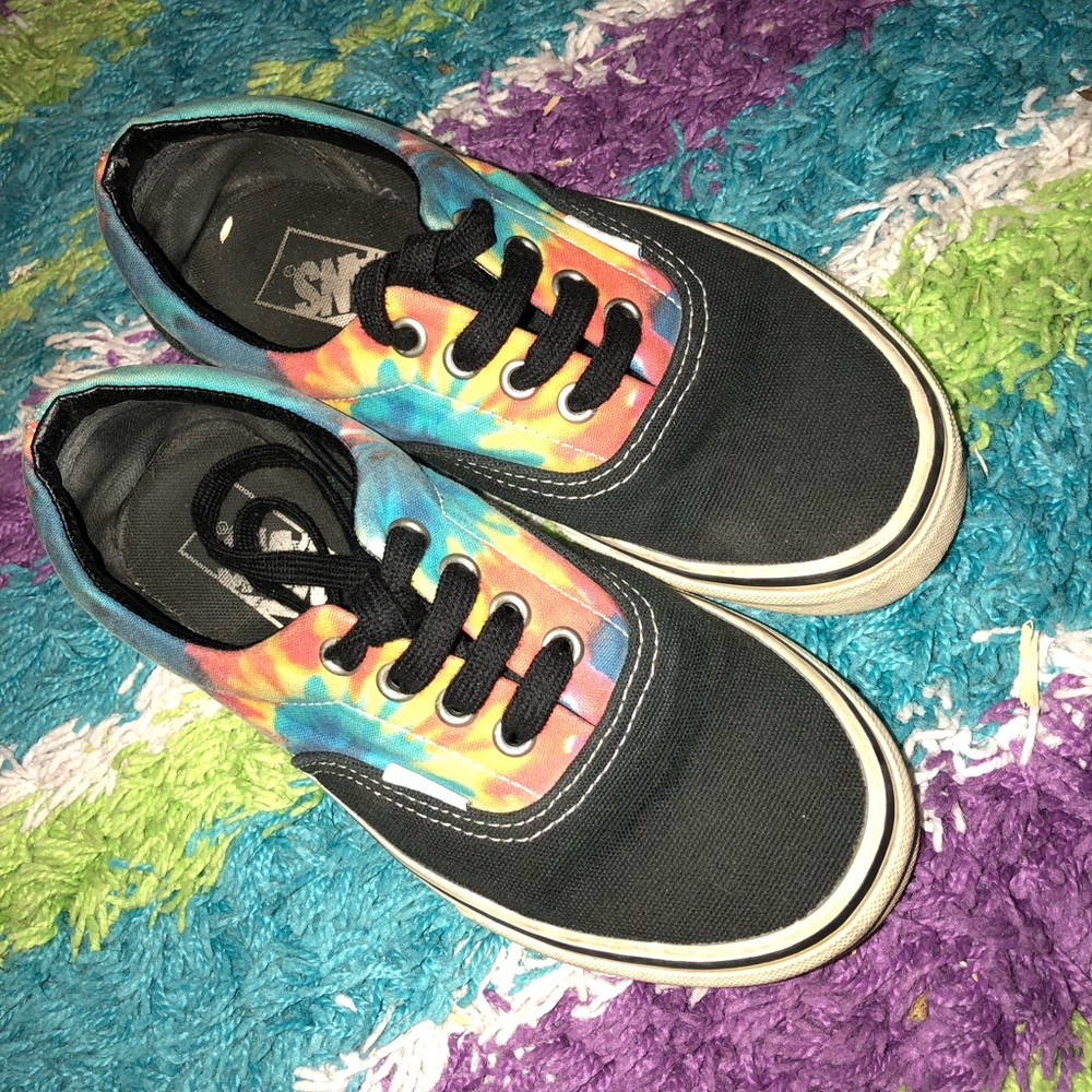 Vans - Picture 2 of 2